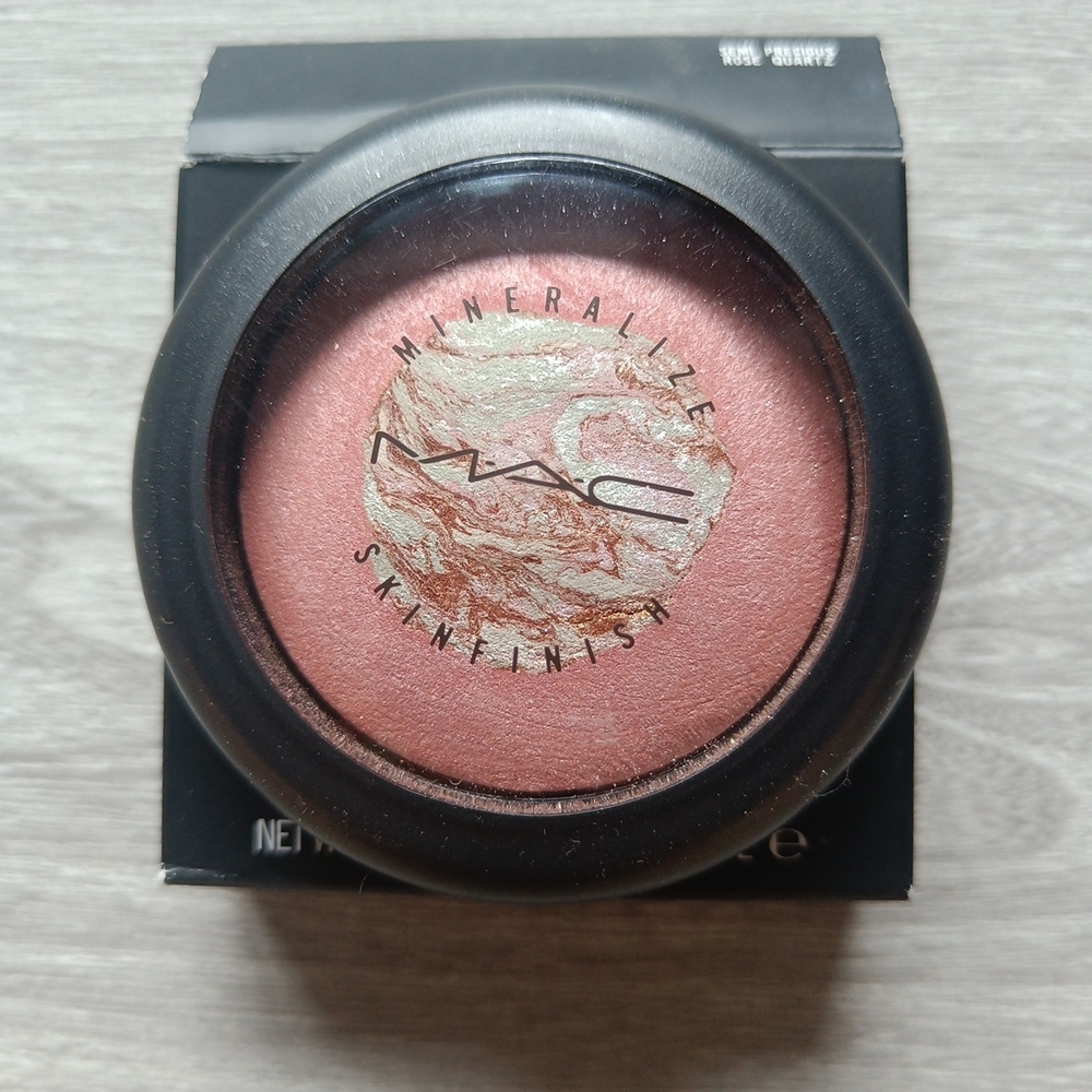 MAC Cosmetics Mineralize Skinfinish Highlighter - Semi Precious Rose Quartz 33
